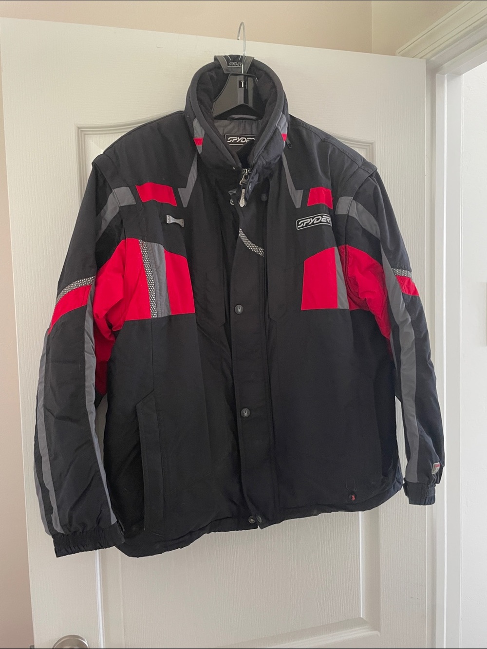 Spyder Black and Red Men's Ski Jacket with Gray Accents